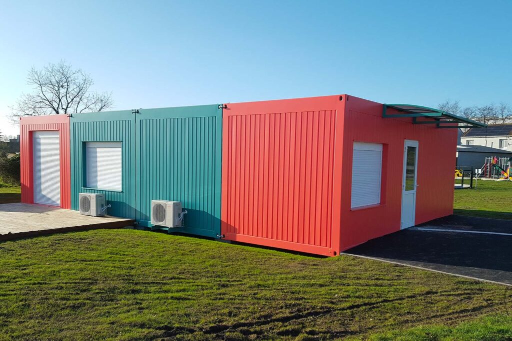 Maison des jeunes en construction modulaire