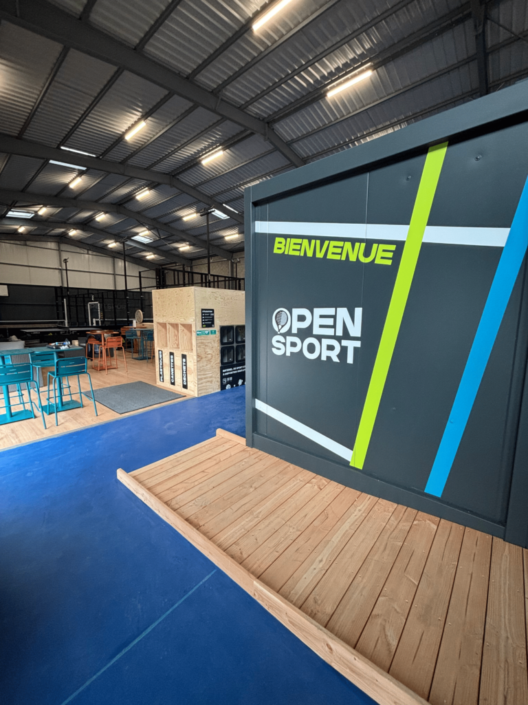 Vestiaire de terrain de padel
