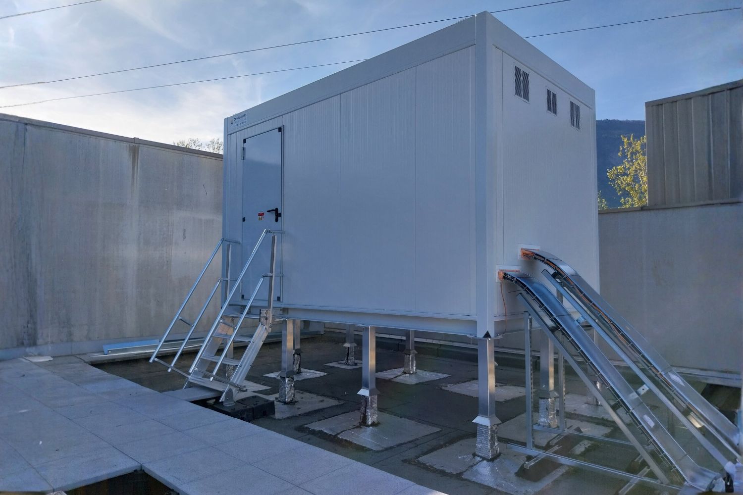 Shelter-prefabrique-containers-solutions Shelter préfabriqué