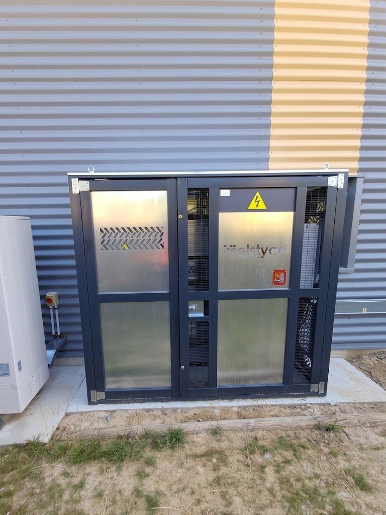 2 shelters photovoltaïques slim