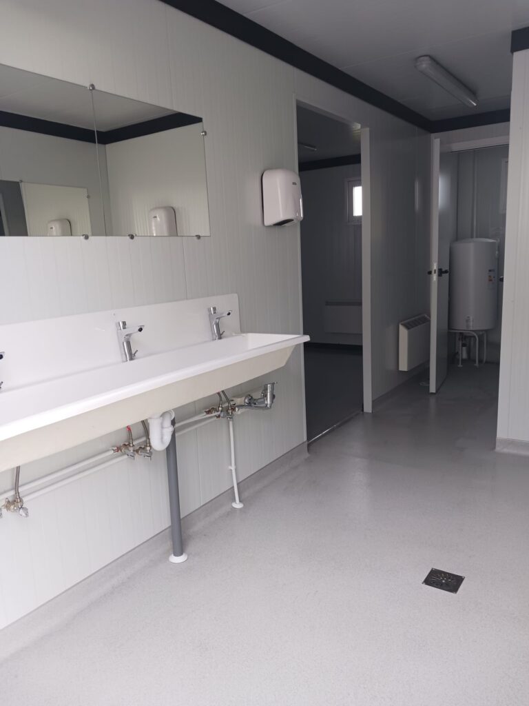 Nouansport - Base vie et vestiaires de chantier